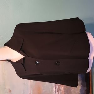 Black 3/4 sleeve blazer